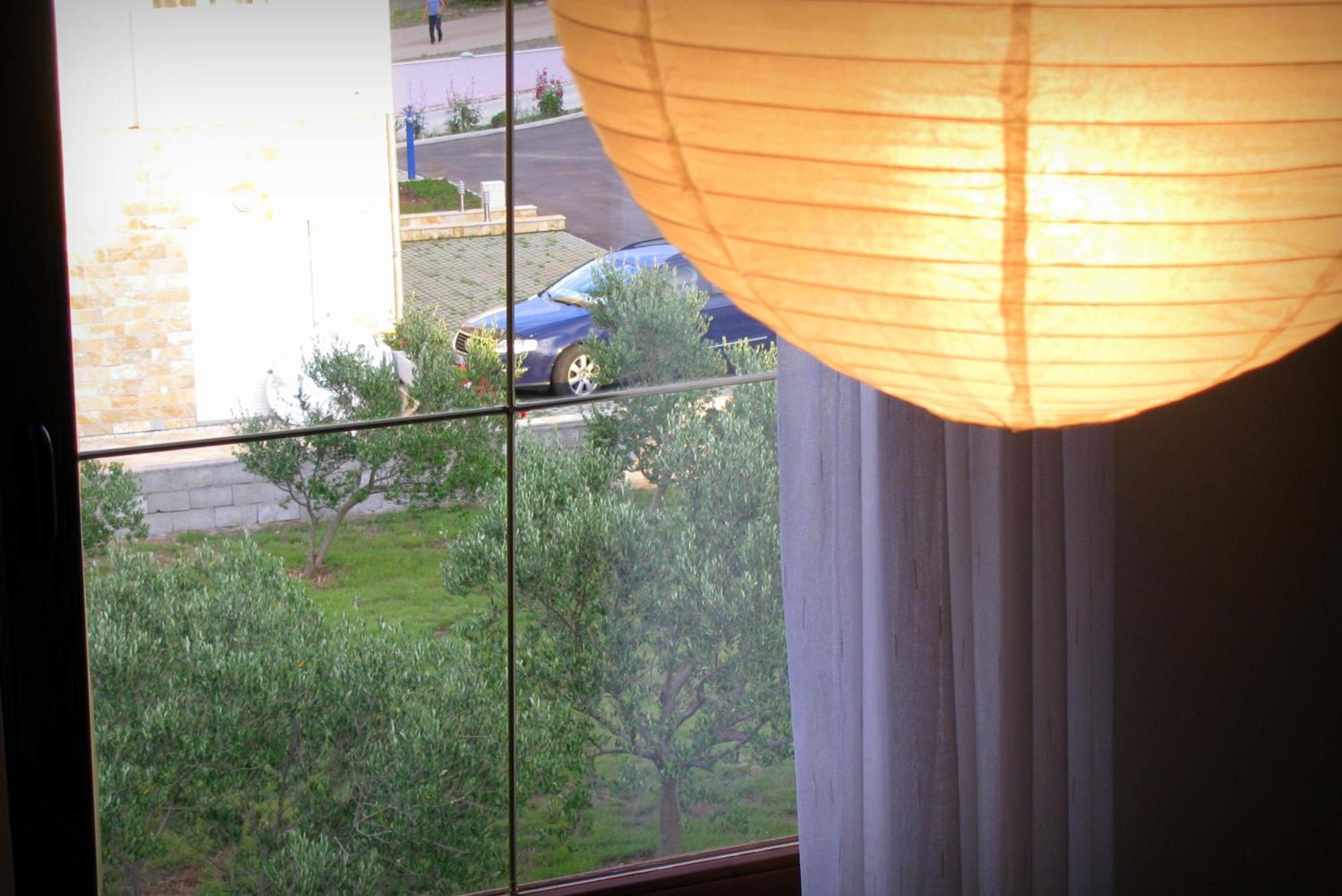 Apartments And Rooms Mare-Monti スタリグラード 部屋 写真
