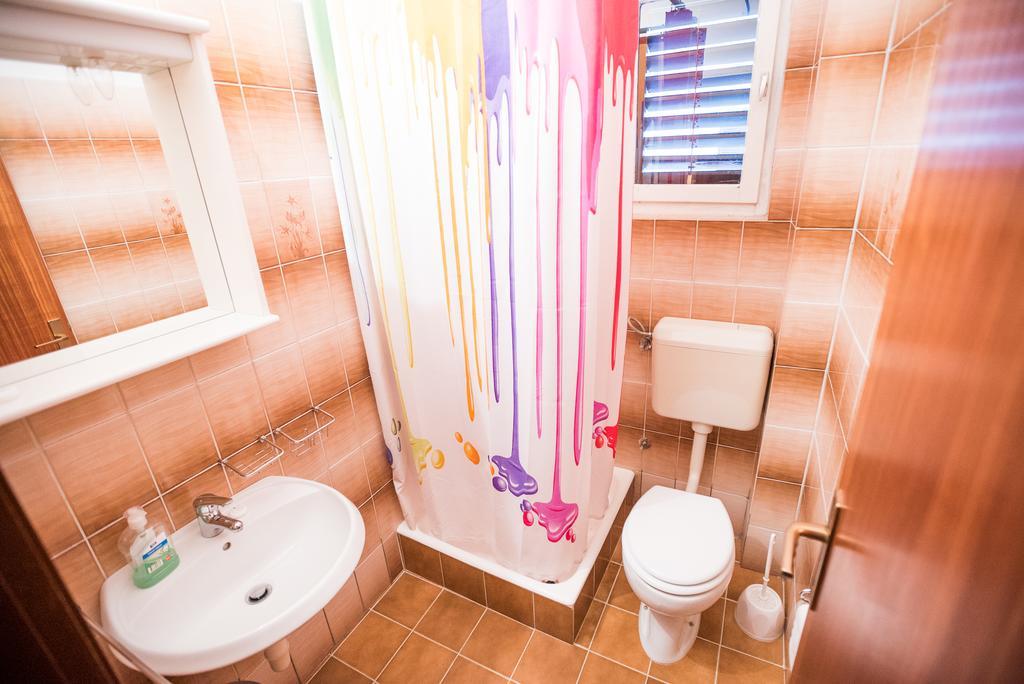 Apartments And Rooms Mare-Monti スタリグラード エクステリア 写真
