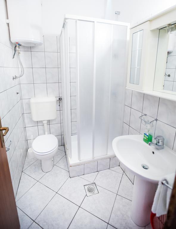 Apartments And Rooms Mare-Monti スタリグラード エクステリア 写真