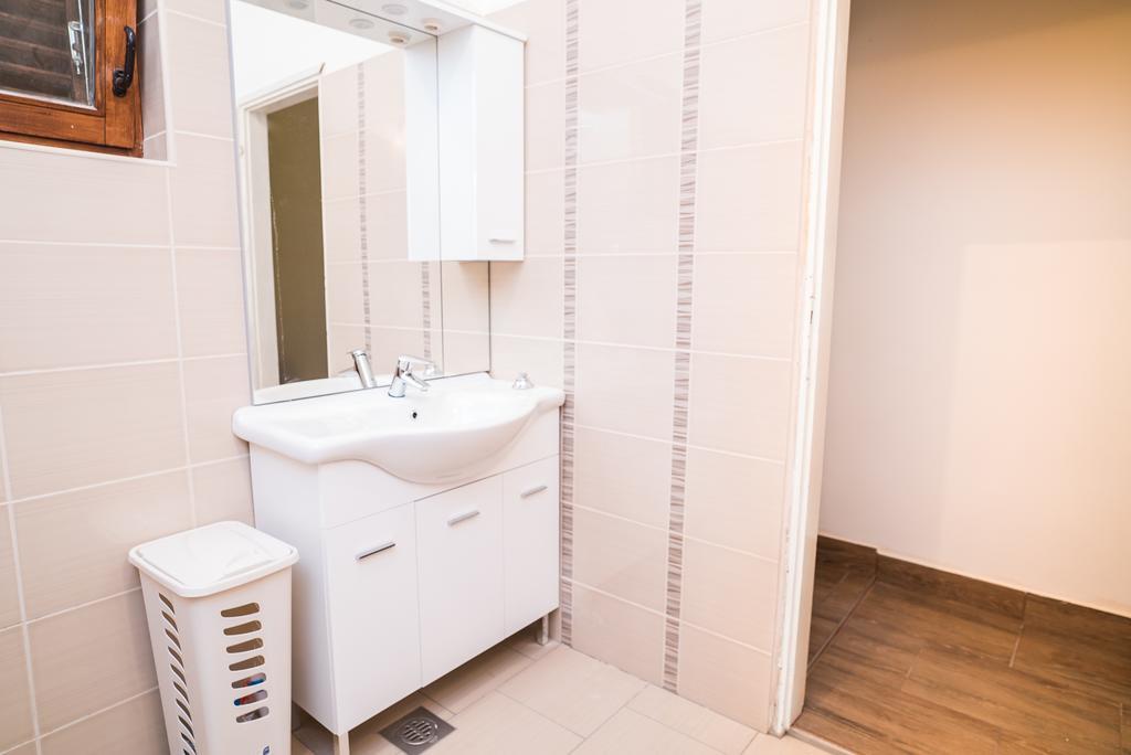 Apartments And Rooms Mare-Monti スタリグラード エクステリア 写真